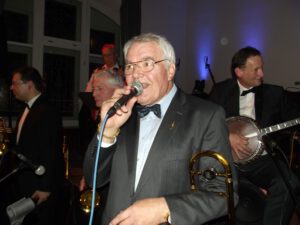 Harry Litz, der exzellente Moderator der Jenaer Dixieland Stompers