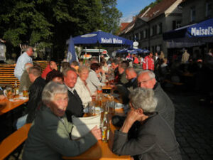 Gemütliche Einkehr beim Marktplatzfest