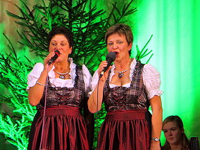 Birgit Weidlich mit ihrer Partnerin