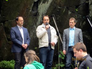 drei Bürgermeister auf der Bühne