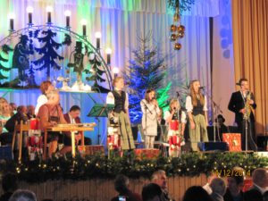 Nachwuchs der Grünbacher Folkoristen