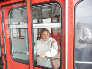 Erikas erste Fahrt mit der Schwebebahn